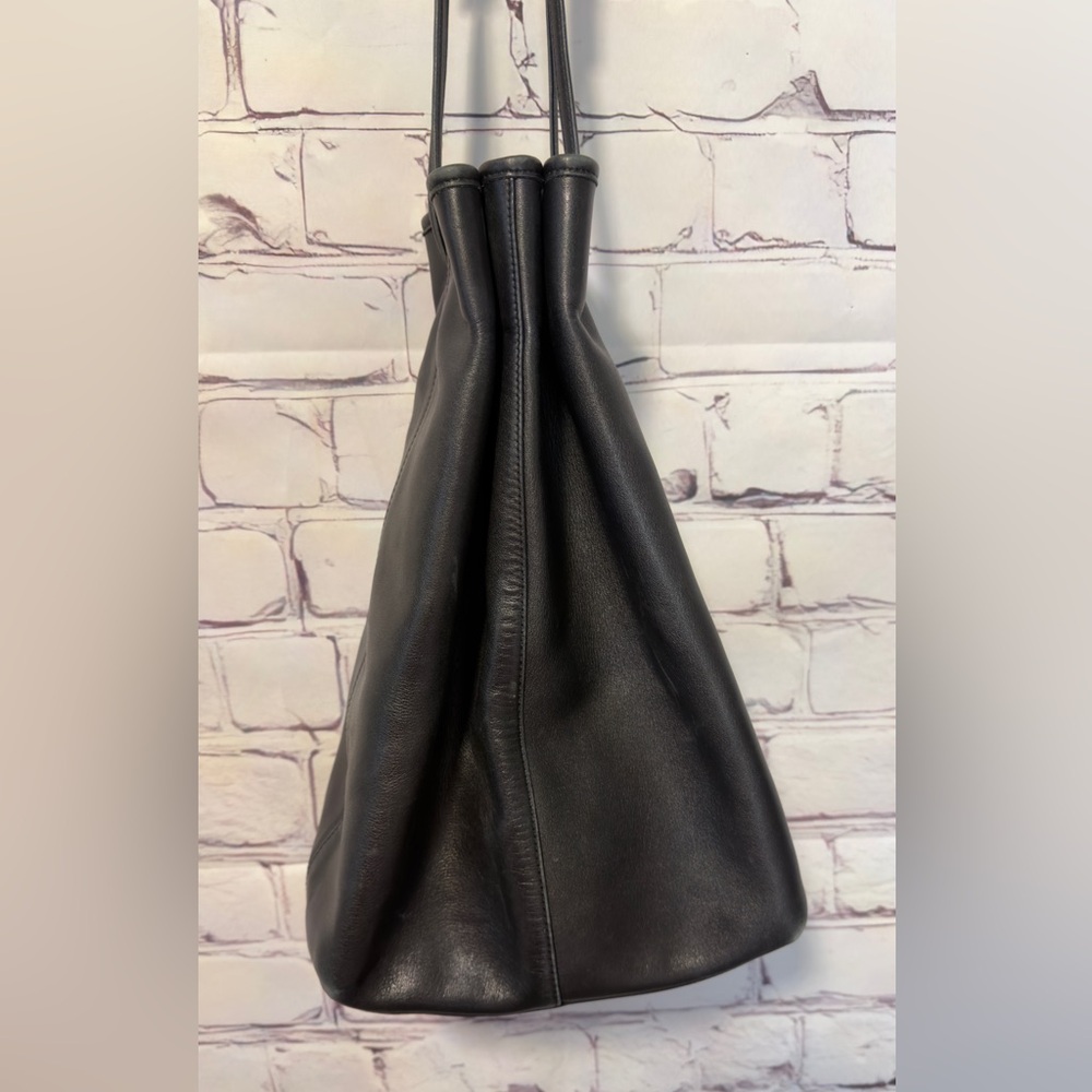 Vintage Coach Legacy black leather drawstring bucket bag - Picture 8 of 11